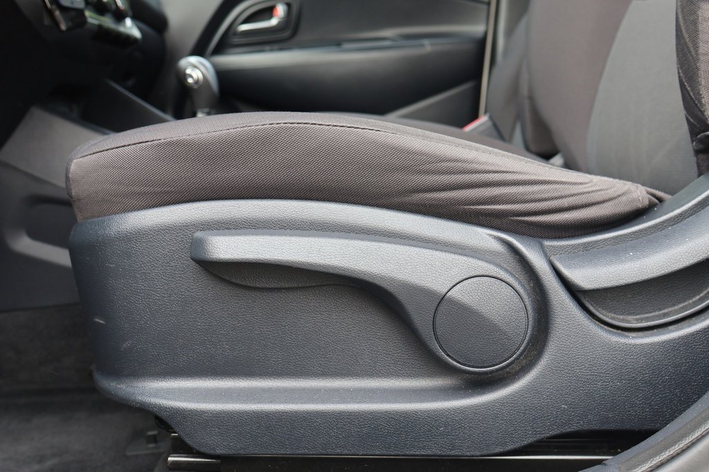 Kia Rio LX, Bluetooth, Banc chauffants, Air climatisé 2017 à Mascouche, Québec - 10 - w1024h768px