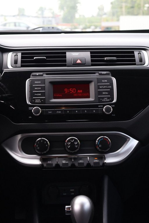 Kia Rio LX, Bluetooth, Banc chauffants, Air climatisé 2017 à Mascouche, Québec - 18 - w1024h768px