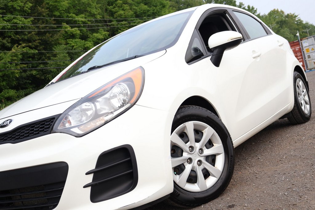 Kia Rio LX, Bluetooth, Banc chauffants, Air climatisé 2017 à Mascouche, Québec - 7 - w1024h768px