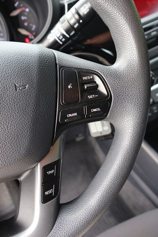 Kia Rio LX, Bluetooth, Banc chauffants, Air climatisé 2017 à Mascouche, Québec - 15 - w1024h768px