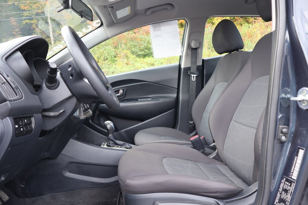 Kia Rio Lx, A/C, Bas kilo, Démarreur a dist 2017 à Mascouche, Québec - 10 - w1024h768px