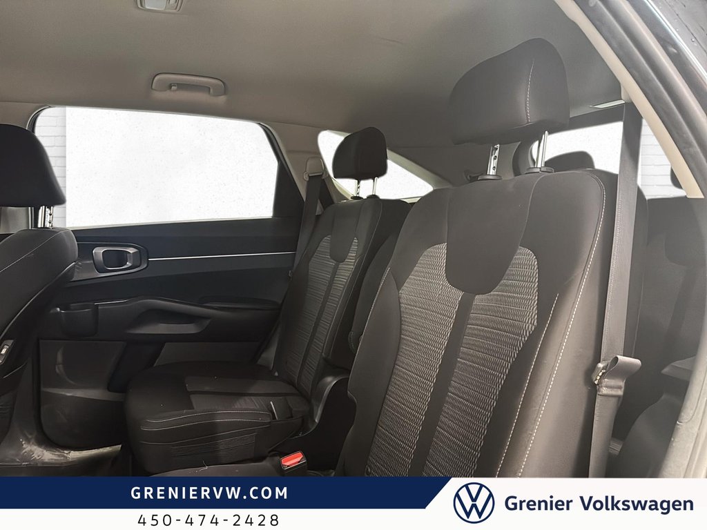 Kia Sorento X-Line, AWD, Cuir, Carplay, Sieg Chauffant 2023 à Terrebonne, Québec - 8 - w1024h768px