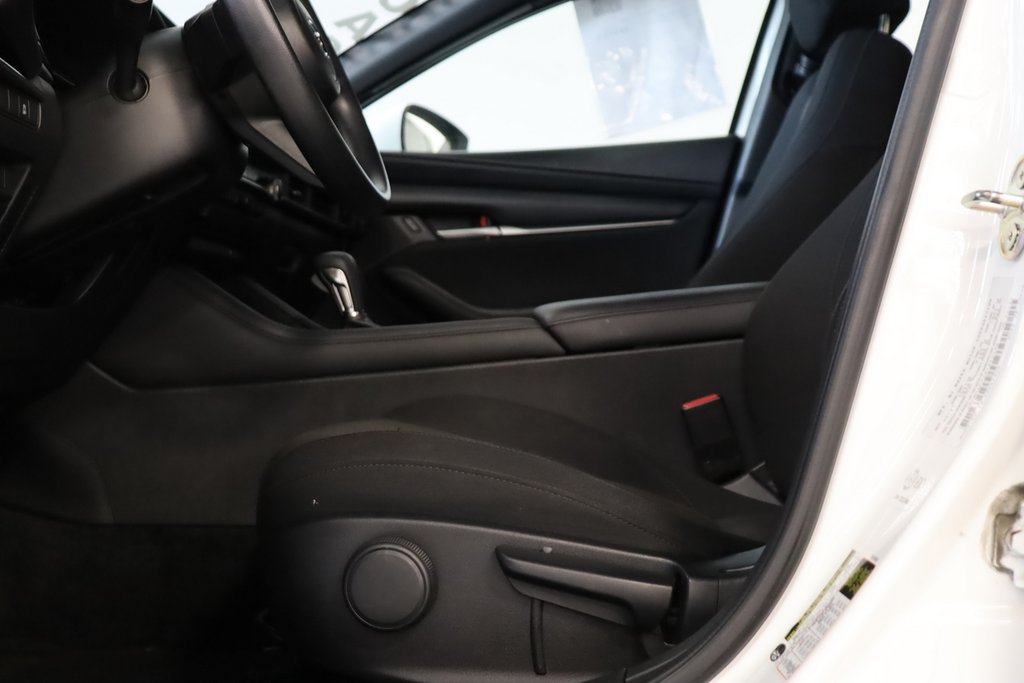 2021 Mazda 3 Sport GX,Jamais accidente,1 seul proprietaire in Mascouche, Quebec - 9 - w1024h768px