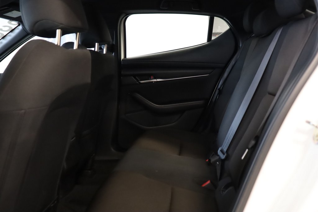 2021 Mazda 3 Sport GX,Jamais accidente,1 seul proprietaire in Mascouche, Quebec - 23 - w1024h768px
