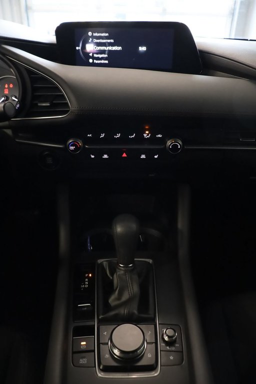 2021 Mazda 3 Sport GX,Jamais accidente,1 seul proprietaire in Mascouche, Quebec - 17 - w1024h768px
