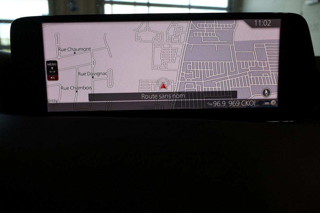 2024 Mazda 3 Sport GT, Cuir, Toit, Carplay, Pneus hiver inclus in Terrebonne, Quebec - 18 - w1024h768px
