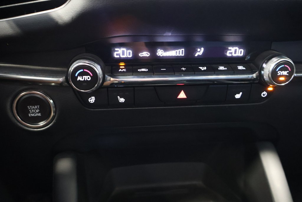 2024 Mazda 3 Sport GT, Cuir, Toit, Carplay, Pneus hiver inclus in Terrebonne, Quebec - 19 - w1024h768px