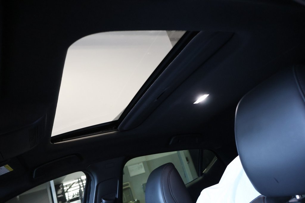 2024 Mazda 3 Sport GT, Cuir, Toit, Carplay, Pneus hiver inclus in Terrebonne, Quebec - 9 - w1024h768px