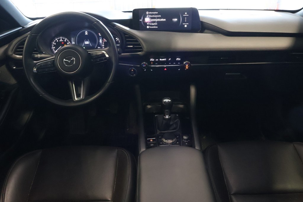 2024 Mazda 3 Sport GT, Cuir, Toit, Carplay, Pneus hiver inclus in Terrebonne, Quebec - 11 - w1024h768px