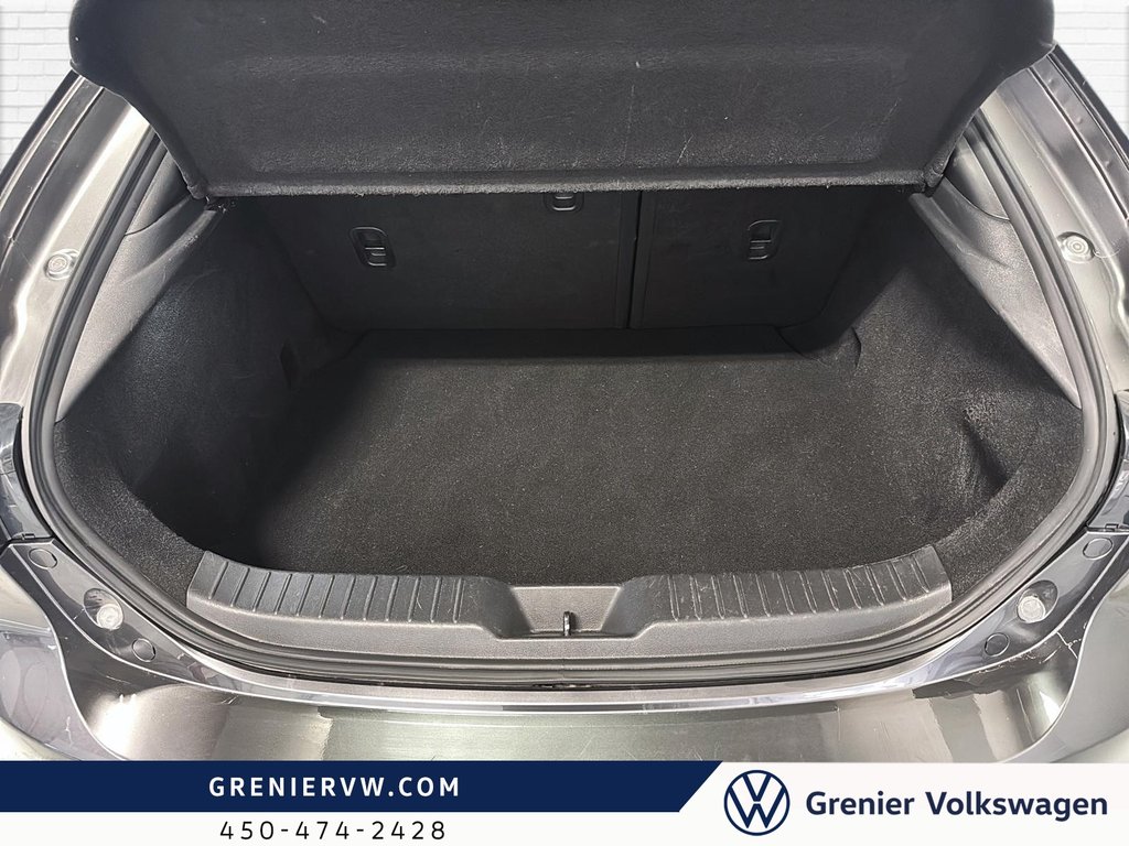 Mazda 3 GS, Manuel, Carplay, Siege+Volant Chauffant 2023 à Terrebonne, Québec - 7 - w1024h768px