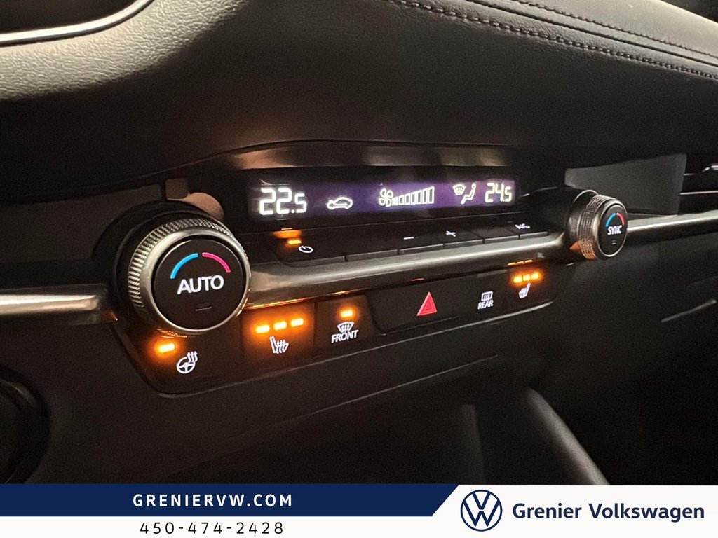 Mazda 3 GS, Manuel, Carplay, Siege+Volant Chauffant 2023 à Terrebonne, Québec - 12 - w1024h768px