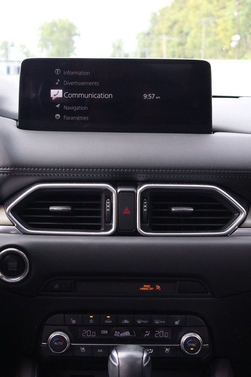 2022 Mazda CX-5 Signature, AWD, Cuir, Toit, Carplay in Terrebonne, Quebec - 21 - w1024h768px