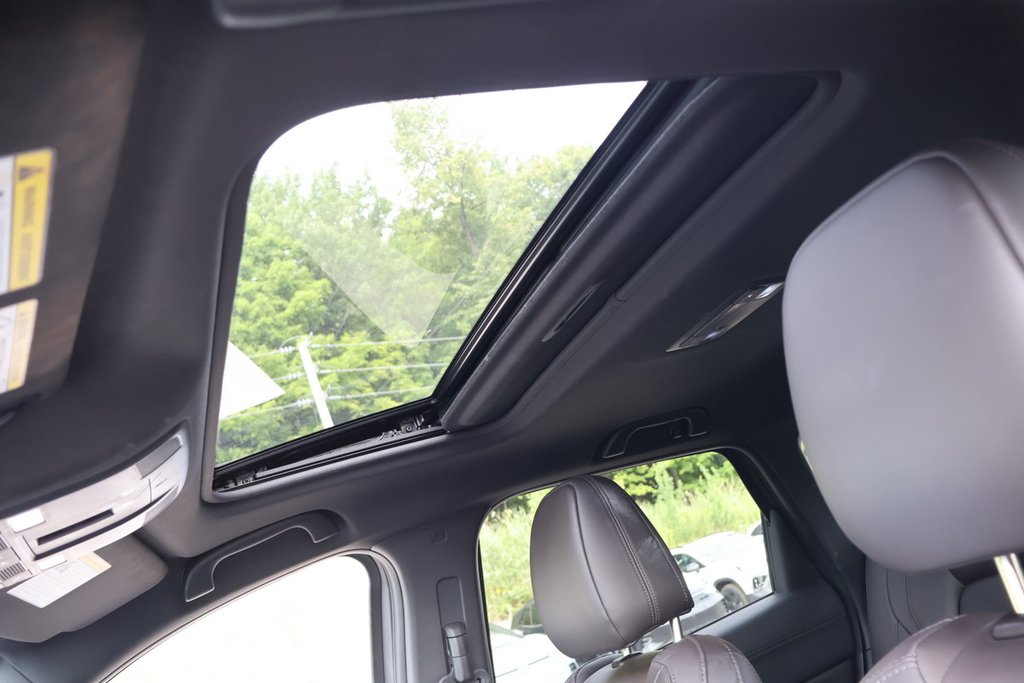 2022 Mazda CX-5 Signature, AWD, Cuir, Toit, Carplay in Terrebonne, Quebec - 11 - w1024h768px