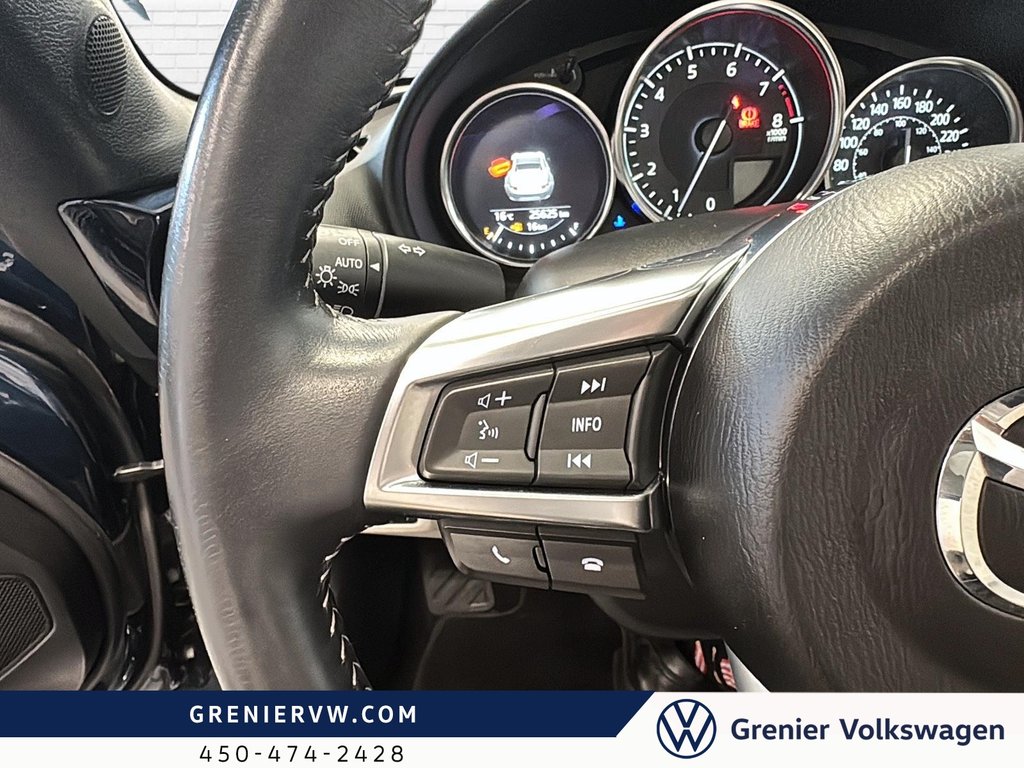 2023 Mazda MX-5 RF GT, Cuir, Carplay, Caméra, Bas Km in Terrebonne, Quebec - 24 - w1024h768px