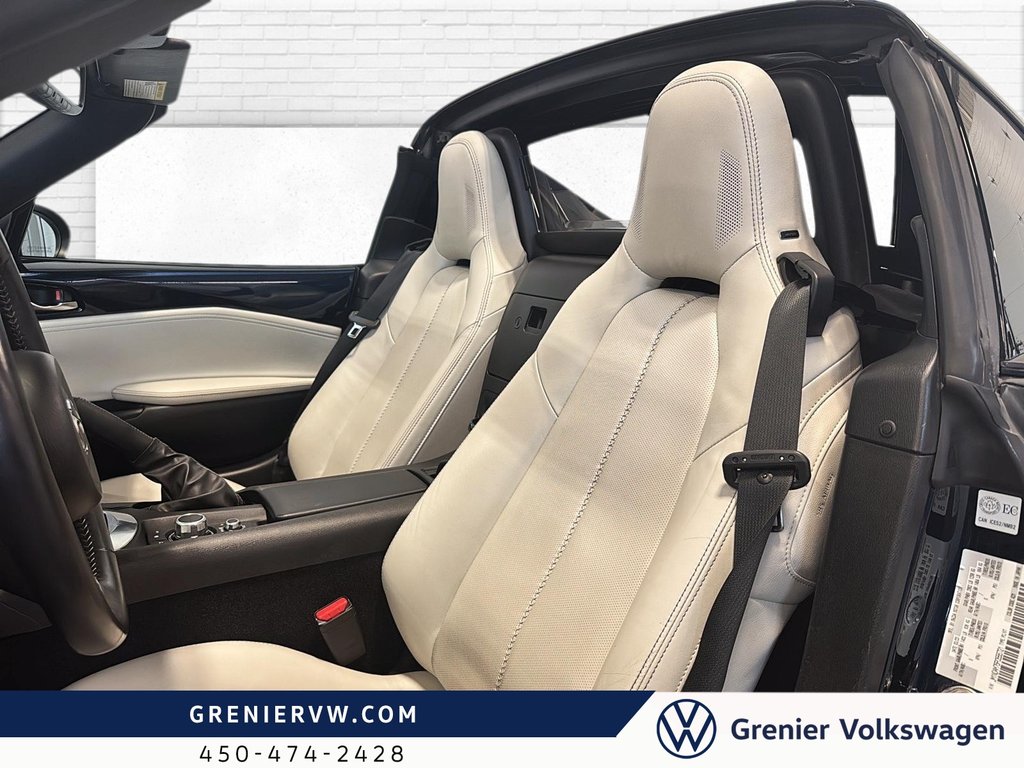 2023 Mazda MX-5 RF GT, Cuir, Carplay, Caméra, Bas Km in Terrebonne, Quebec - 19 - w1024h768px