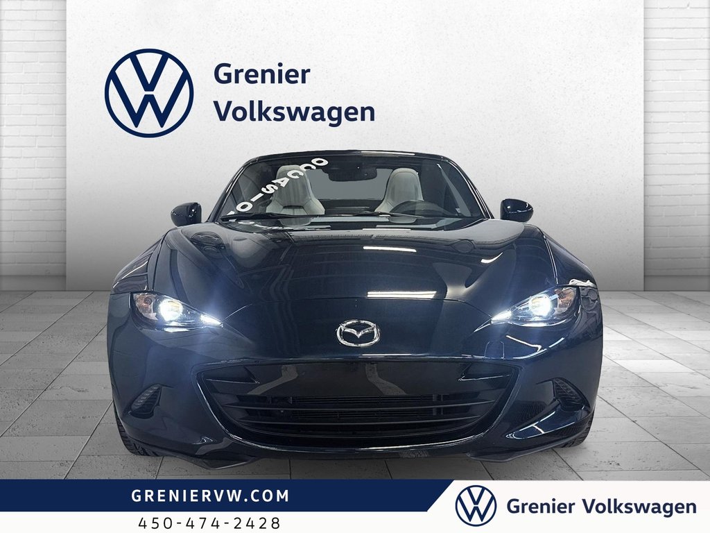 2023 Mazda MX-5 RF GT, Cuir, Carplay, Caméra, Bas Km in Terrebonne, Quebec - 12 - w1024h768px