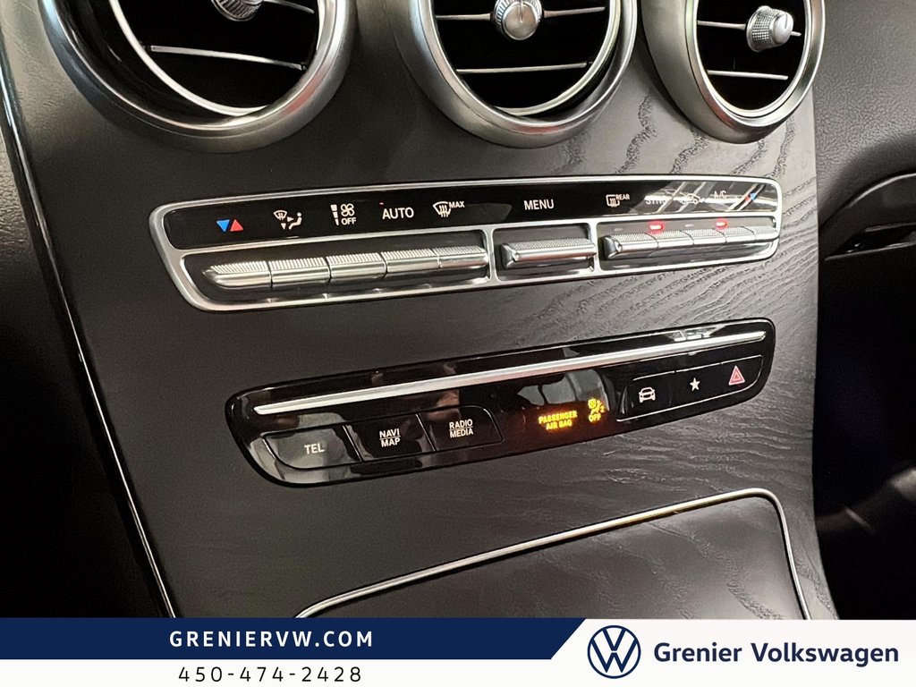 2021 Mercedes GLC 43 AMG GLC 43, Cuir Rouge, Toit, Carplay, 4Matic in Terrebonne, Quebec - 15 - w1024h768px