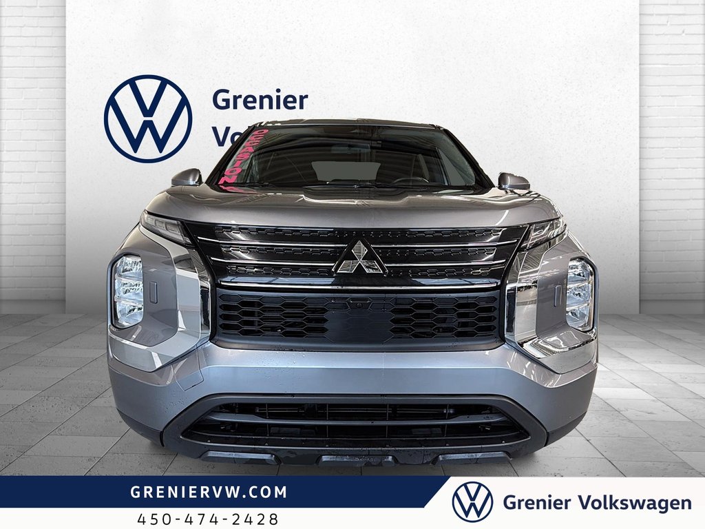 Mitsubishi Outlander ES, AWD, 7pass, Carplay, Banc chauffants 2024 à Mascouche, Québec - 3 - w1024h768px