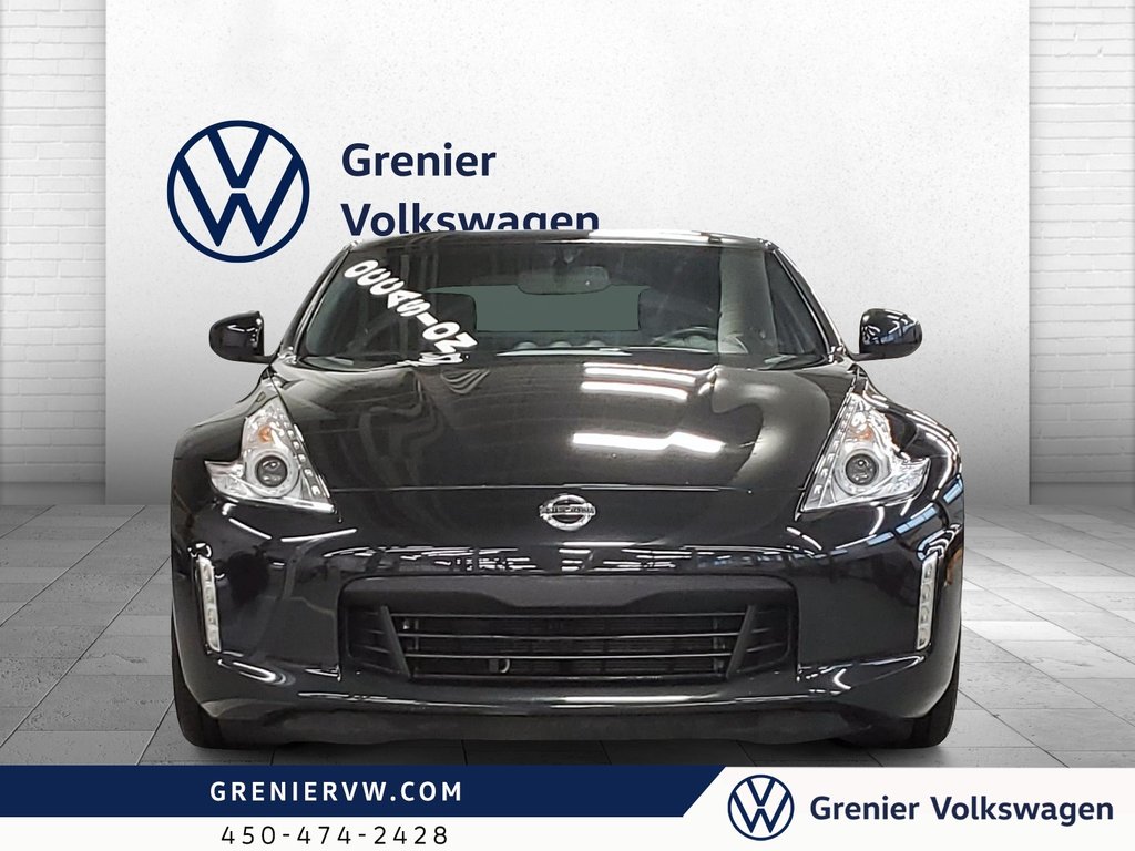 2014 Nissan 370Z Touring in Terrebonne, Quebec - 2 - w1024h768px