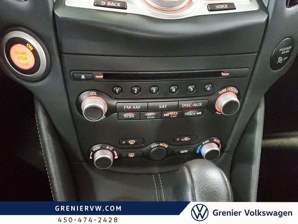 2014 Nissan 370Z Touring in Terrebonne, Quebec - 17 - w1024h768px