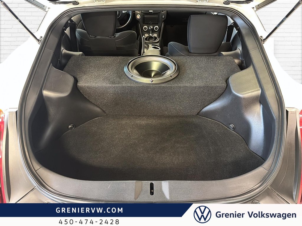 2020 Nissan 370Z 332hp, Bas KM, Pneus et Jantes neuf in Terrebonne, Quebec - 9 - w1024h768px