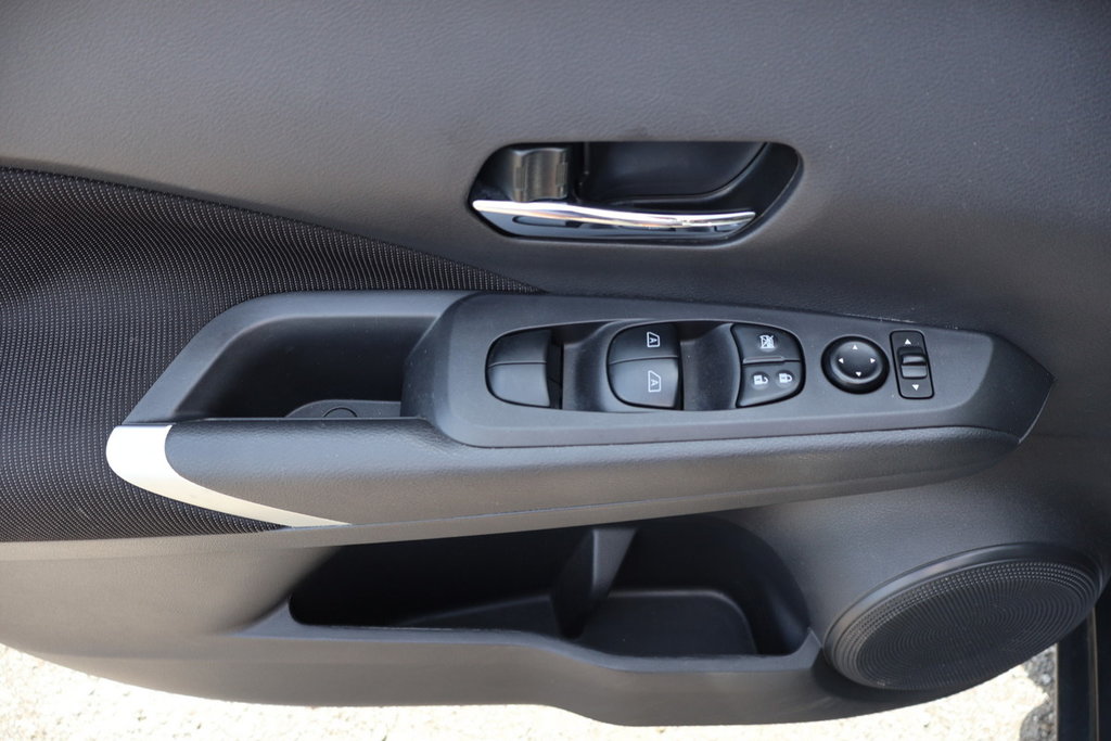 2021 Nissan Kicks SV, Caméra, Bluetooth, Banc chauffants in Terrebonne, Quebec - 25 - w1024h768px