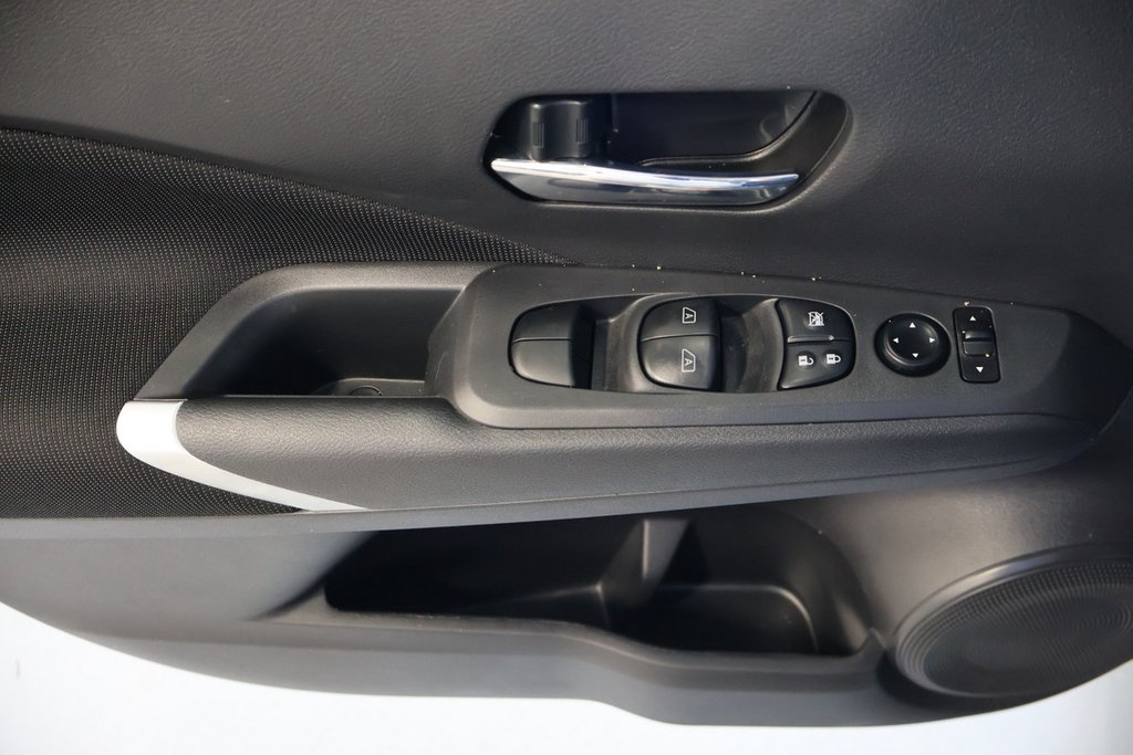 2025 Nissan Kicks SV, Caméra, Carplay, Banc chauffants in Mascouche, Quebec - 23 - w1024h768px