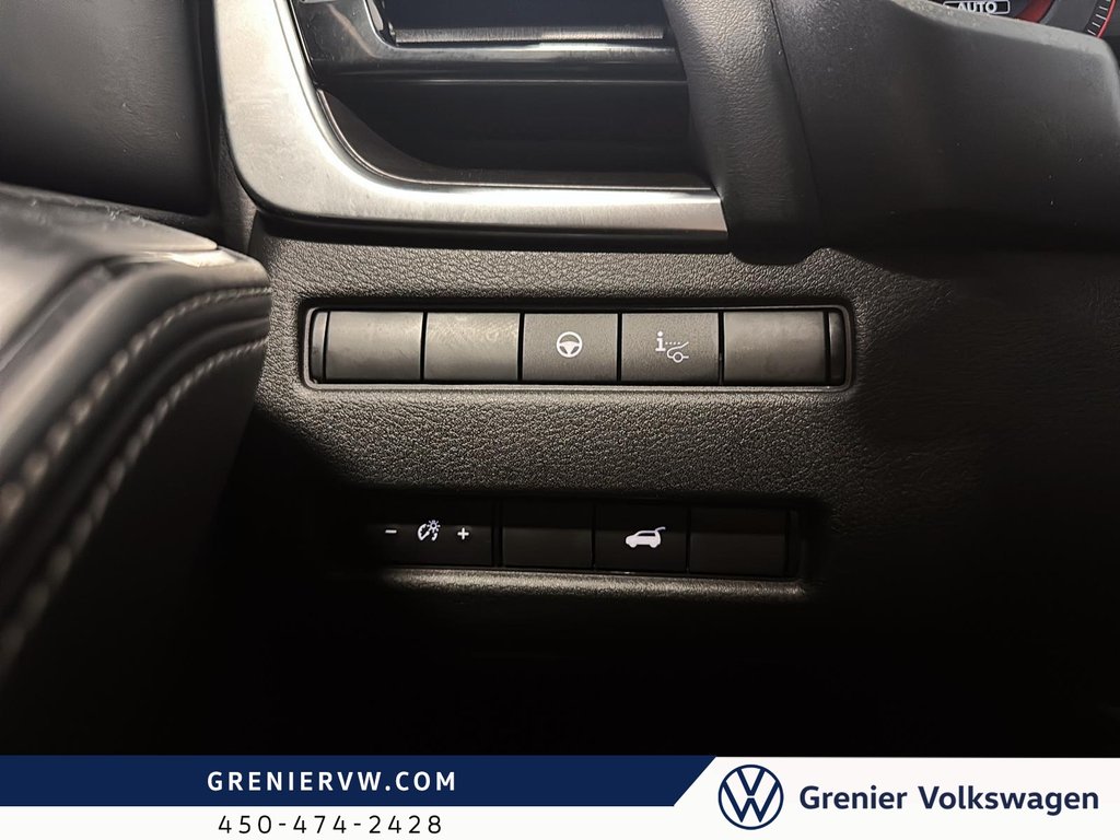 Nissan rogue Platinum, Cuir, Toit, Siège Chauffant, Cameras 360 2021 à Terrebonne, Québec - 24 - w1024h768px