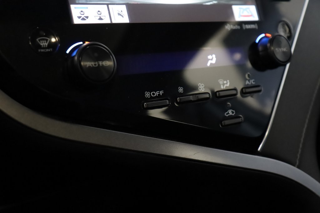 2018 Toyota Camry SE,jamais accidente,apple carplay in Mascouche, Quebec - 21 - w1024h768px