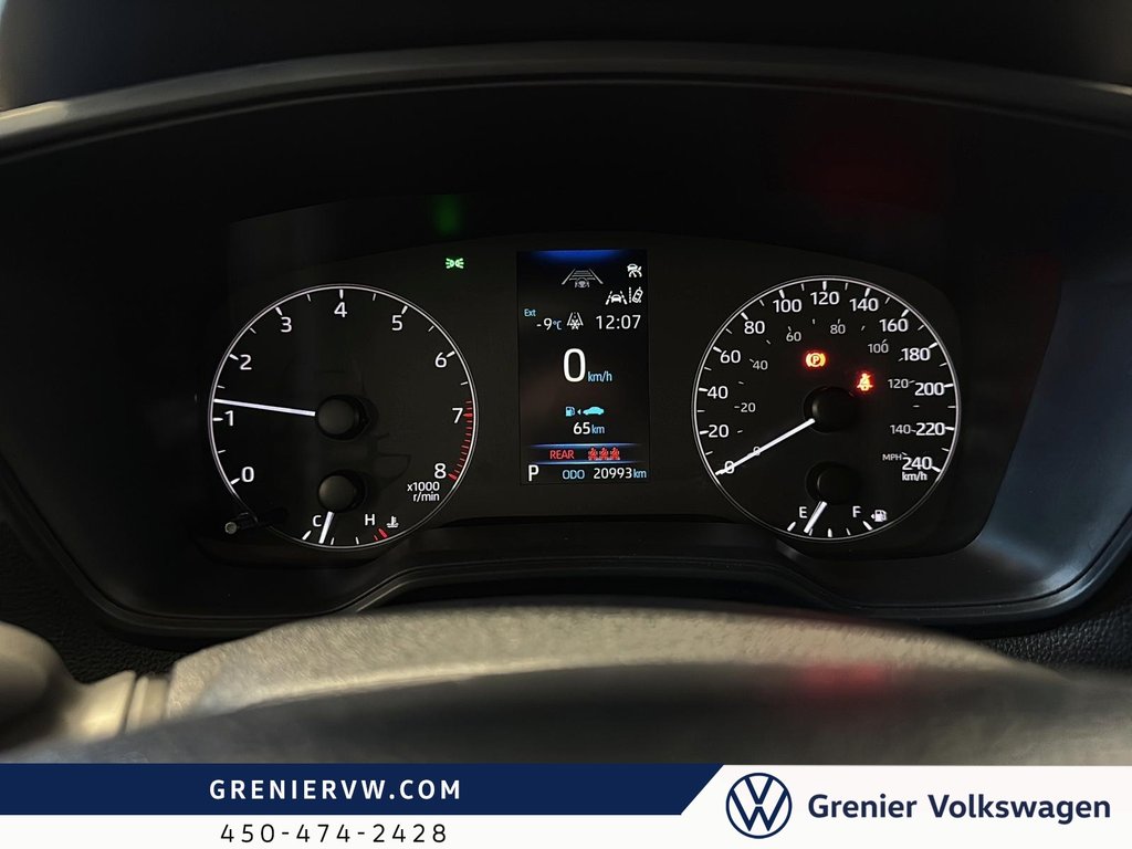 2024 Toyota Corolla Cross LE, Carplay, Caméra, Pneus été-hiver inclus in Mascouche, Quebec - 14 - w1024h768px