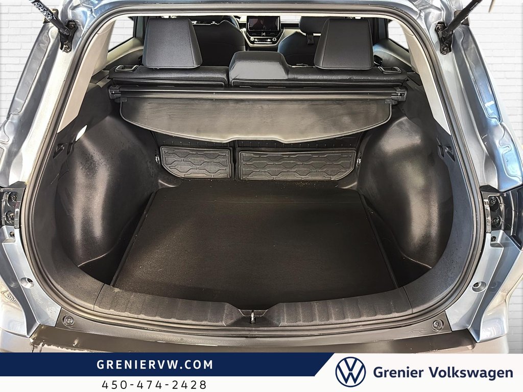 2024 Toyota Corolla Cross LE, Carplay, Caméra, Pneus été-hiver inclus in Mascouche, Quebec - 8 - w1024h768px