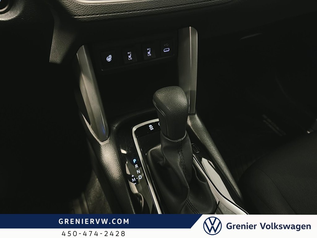 2024 Toyota Corolla Cross LE, Carplay, Caméra, Pneus été-hiver inclus in Terrebonne, Quebec - 15 - w1024h768px