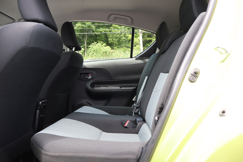2015 Toyota Prius C Base in Mascouche, Quebec - 22 - w1024h768px