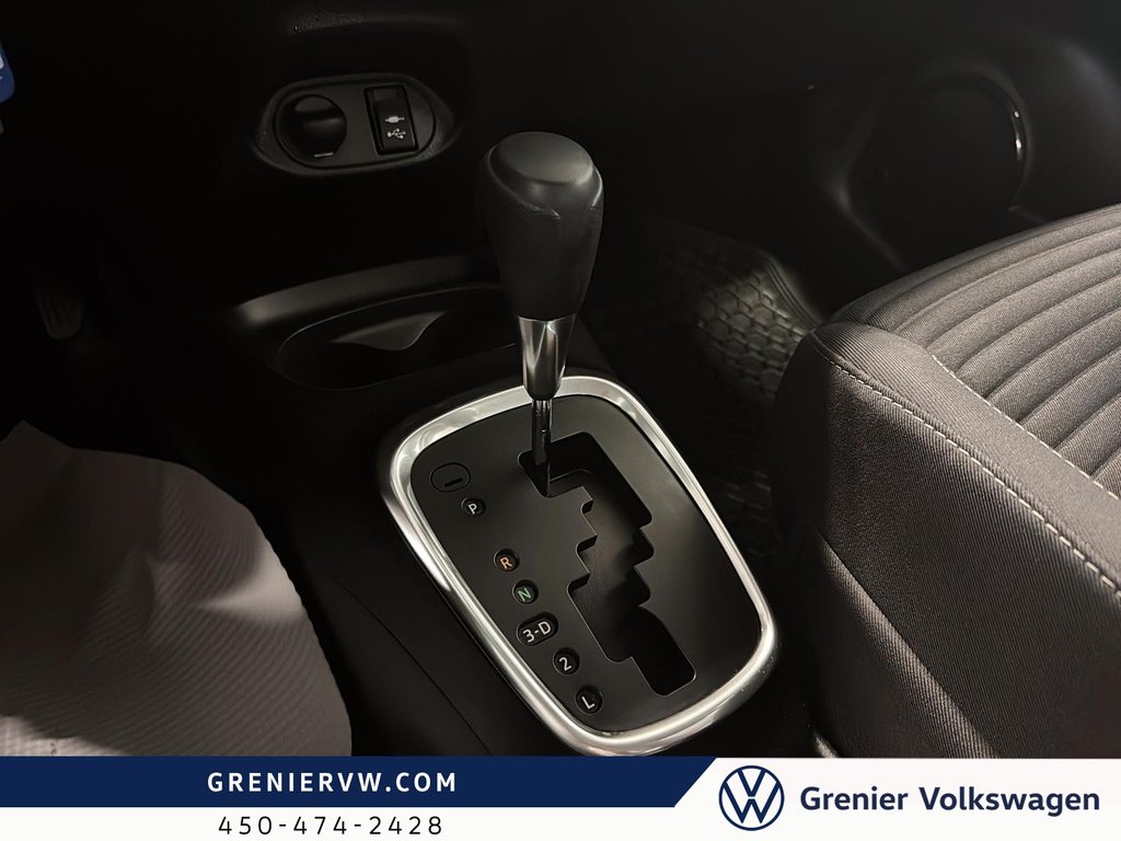 Toyota Yaris LE, Auto, Caméra, Bluetooth 2018 à Terrebonne, Québec - 14 - w1024h768px