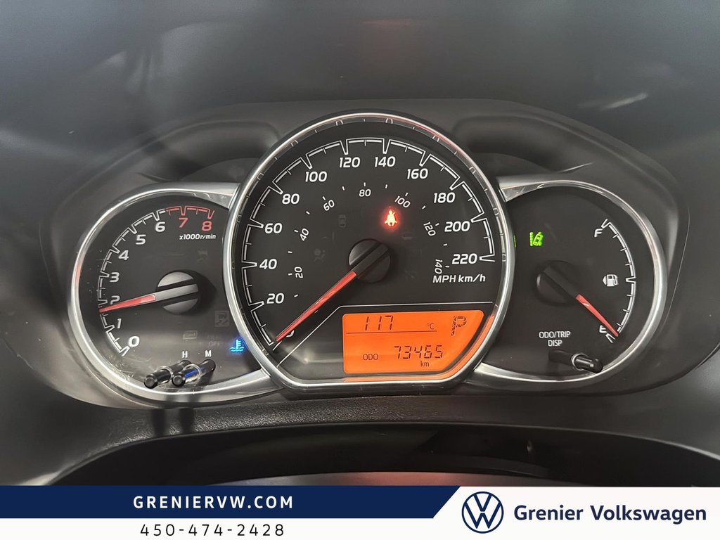 Toyota Yaris LE, Auto, Caméra, Bluetooth 2018 à Terrebonne, Québec - 13 - w1024h768px