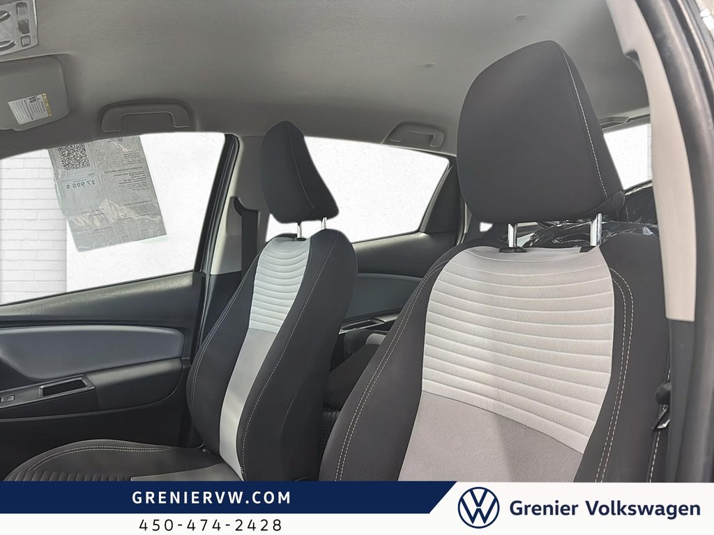 Toyota Yaris LE, Auto, Caméra, Bluetooth 2018 à Terrebonne, Québec - 12 - w1024h768px