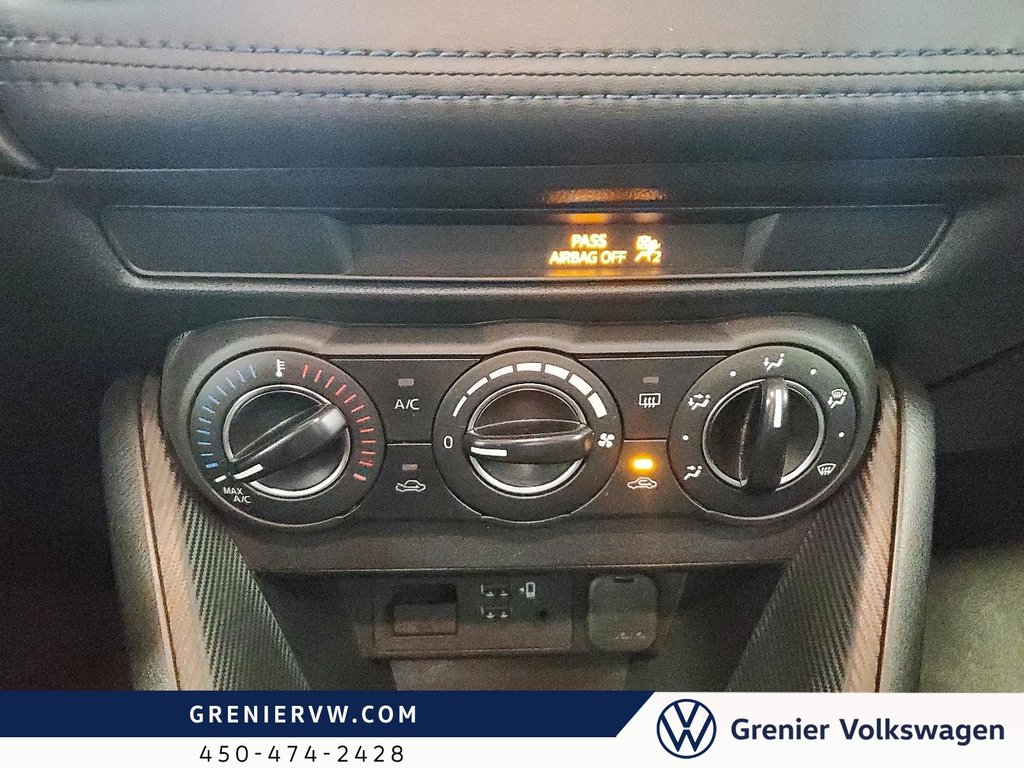 Toyota Yaris LE, Caméra, A/C, Démarreur a dist 2020 à Terrebonne, Québec - 16 - w1024h768px