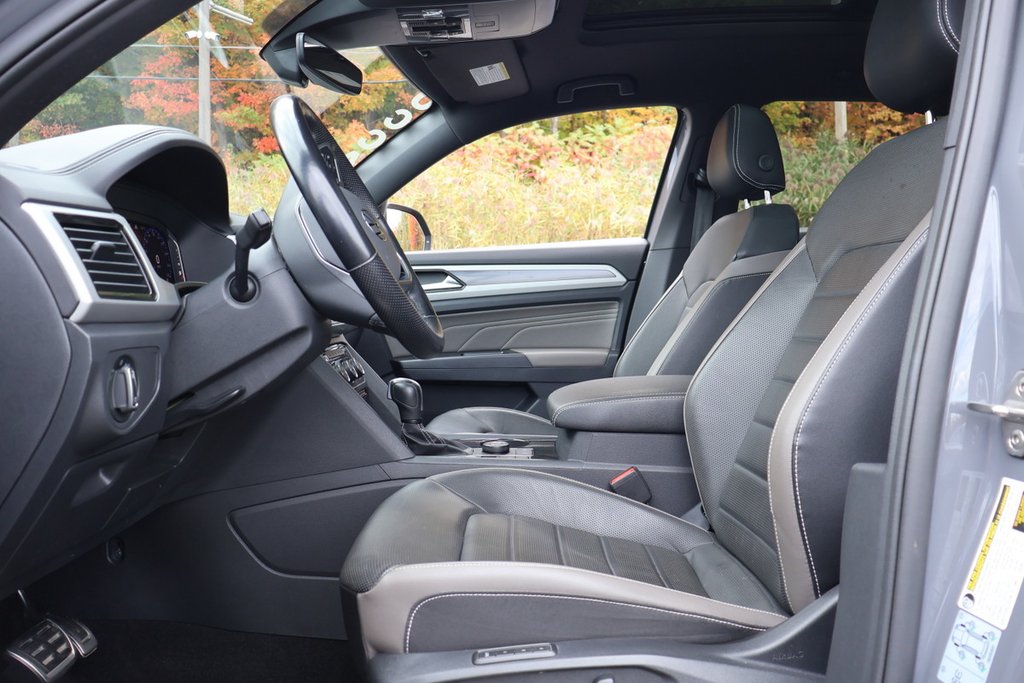 Volkswagen Atlas Cross Sport Execline, V6, Cuir, Toit, Mags 21'' 2021 à Terrebonne, Québec - 10 - w1024h768px