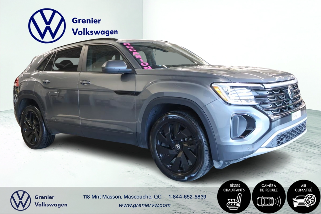 Volkswagen Atlas Cross Sport Comfortline, Carplay, Cuir, Jantes noir 2024 à Mascouche, Québec - 3 - w1024h768px
