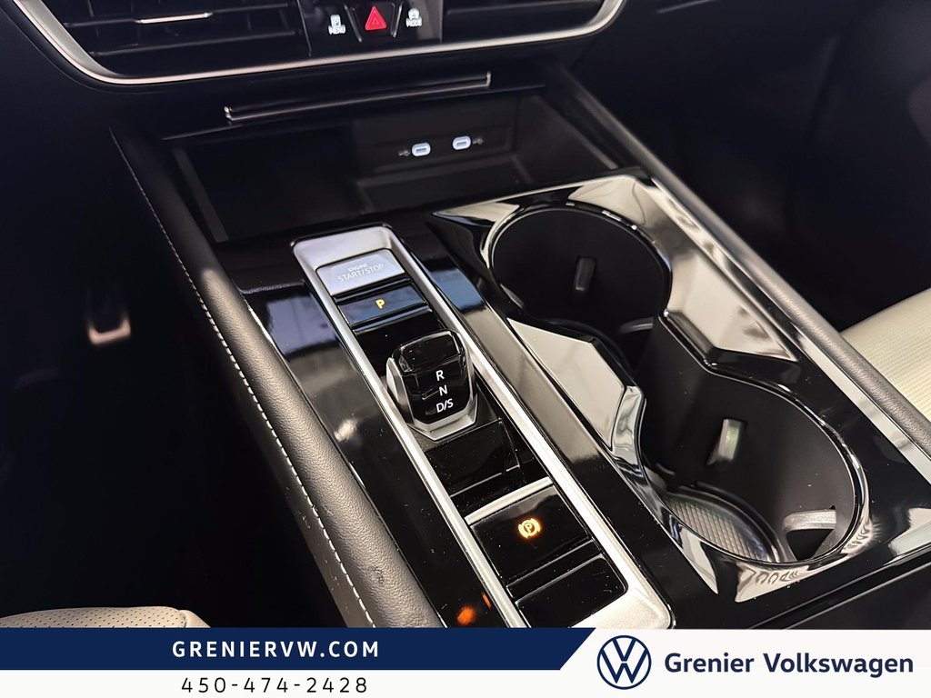2024 Volkswagen Atlas Cross Sport Execline, Cuir, Toit Pano, Navigation, Clim 3 Zone in Terrebonne, Quebec - 24 - w1024h768px