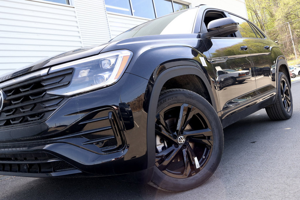 Volkswagen Atlas Cross Sport Comfortline R-Line Black Edition 2025 à Mascouche, Québec - 7 - w1024h768px