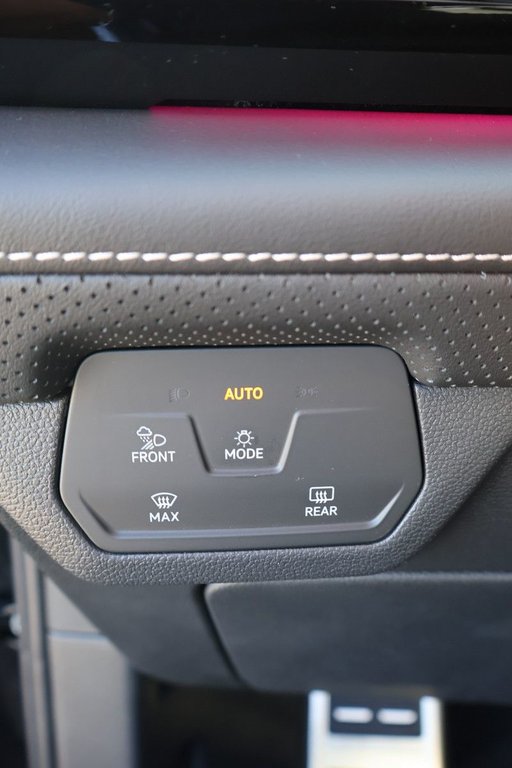 2025 Volkswagen Atlas Cross Sport Execline in Mascouche, Quebec - 20 - w1024h768px