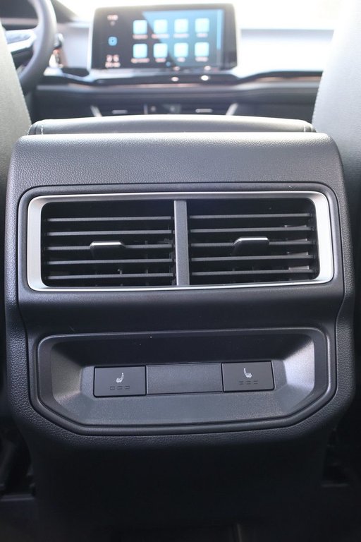 2026 Volkswagen Atlas Cross Sport Execline in Mascouche, Quebec - 17 - w1024h768px