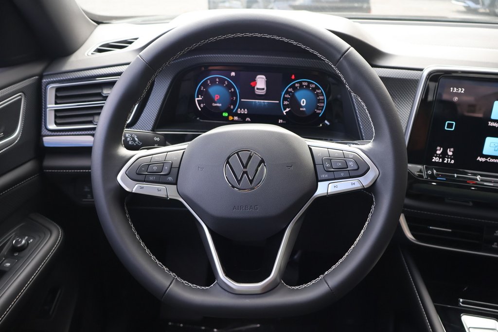 2026 Volkswagen Atlas Cross Sport Highline in Mascouche, Quebec - 12 - w1024h768px