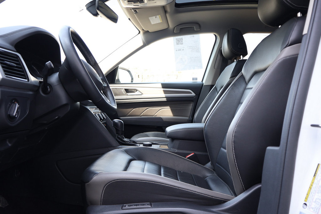 2021 Volkswagen Atlas Highline 4MOTION 7 Places in Terrebonne, Quebec - 13 - w1024h768px
