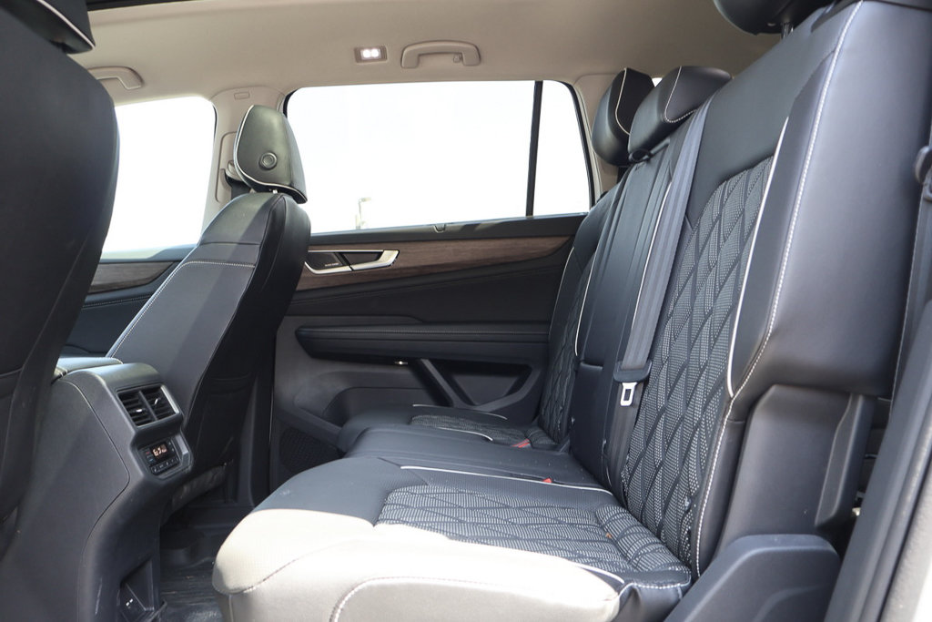 Volkswagen Atlas Execline, Cuir, Toit, Carplay, Caméra 360 2024 à Terrebonne, Québec - 30 - w1024h768px