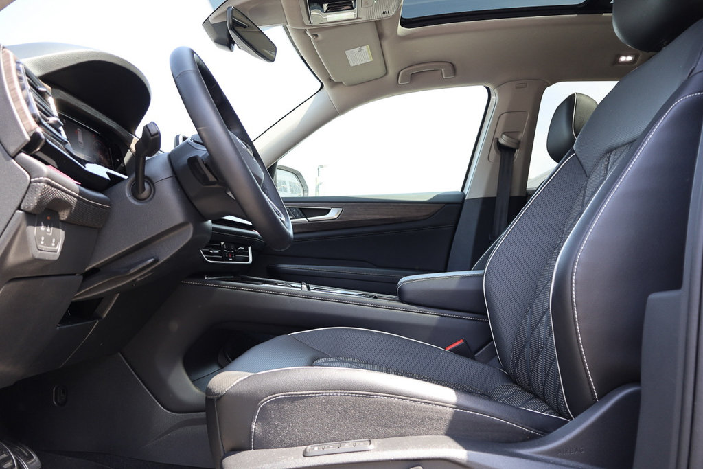 Volkswagen Atlas Execline, Cuir, Toit, Carplay, Caméra 360 2024 à Terrebonne, Québec - 13 - w1024h768px