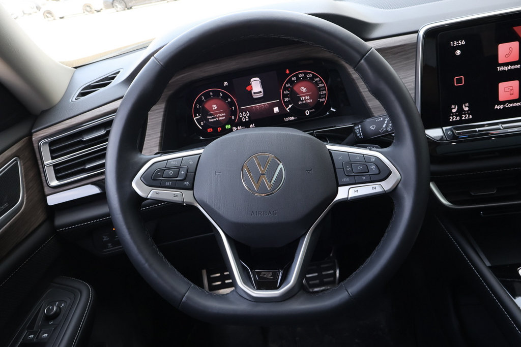 Volkswagen Atlas Execline, Cuir, Toit, Carplay, Caméra 360 2024 à Terrebonne, Québec - 17 - w1024h768px