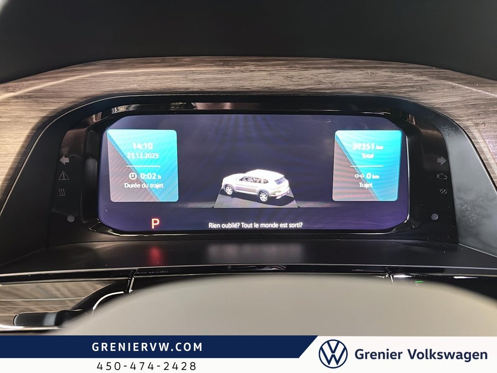 Volkswagen Atlas Highline, 7 Pass, Toit, Cuir, Jantes noir 2024 à Mascouche, Québec - 17 - w1024h768px