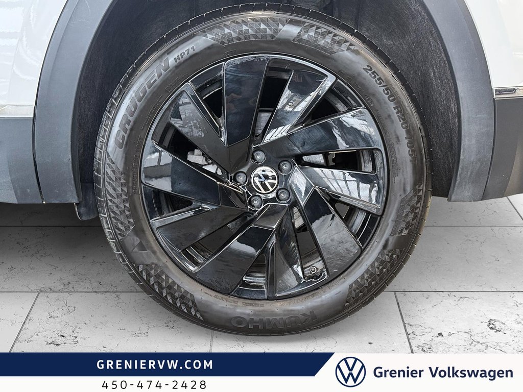 Volkswagen Atlas Highline, 7 Pass, Toit, Cuir, Jantes noir 2024 à Mascouche, Québec - 5 - w1024h768px